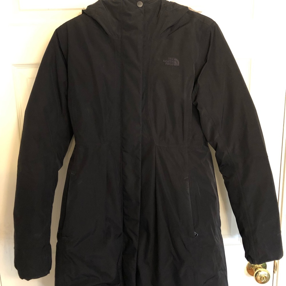 Black Women’s North face jacket. So warm and Buttery soft. In perfect condition!